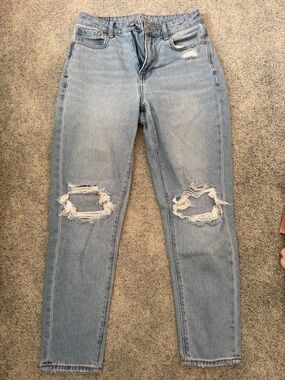 American Eagle Women’s Mom Jeans